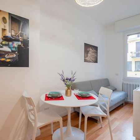 I Host Apartment - Gressoney 3 米兰 外观 照片